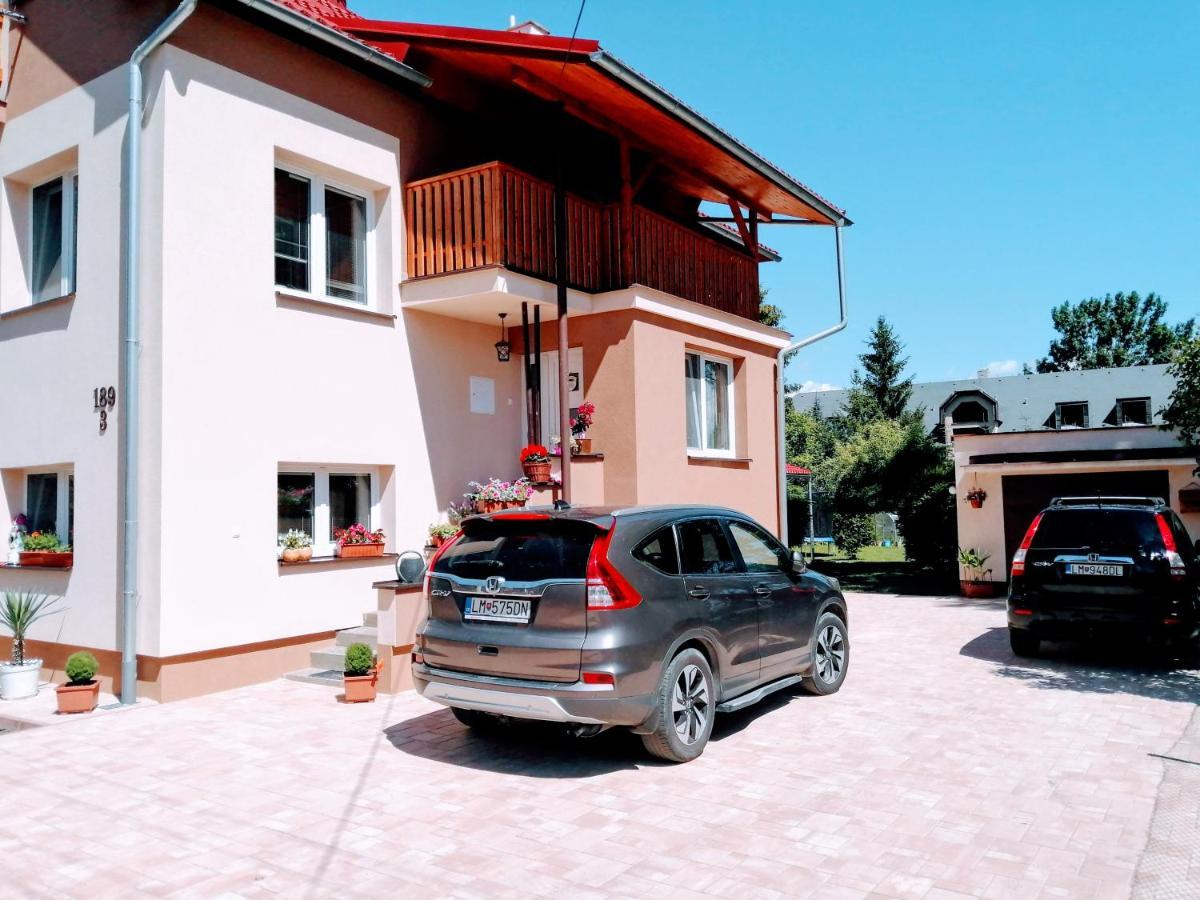 Apartman Paula -Dovolenka Pri Aquaparku Liptovský Mikuláš エクステリア 写真