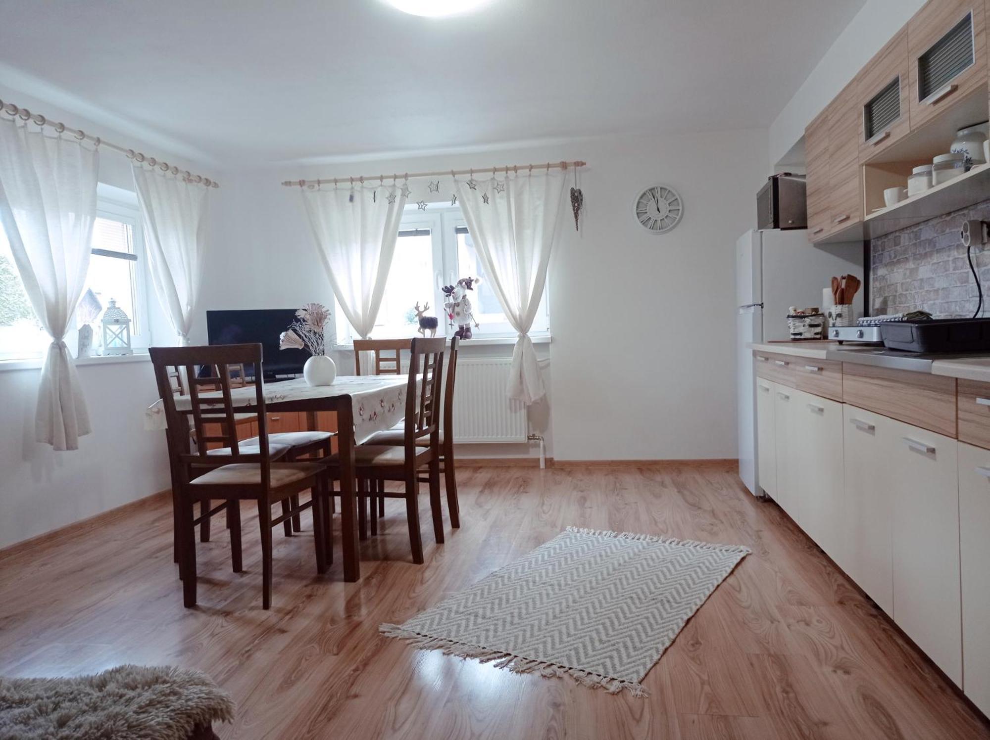 Apartman Paula -Dovolenka Pri Aquaparku Liptovský Mikuláš エクステリア 写真